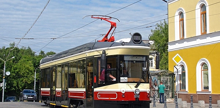 В Нижний Новгород поставили семь ретро-трамваев