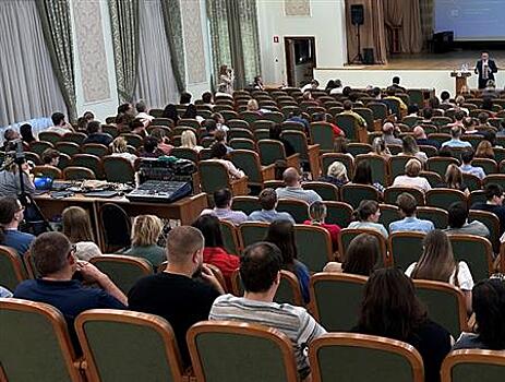 Новикомбанк провёл уроки финграмотности для сотрудников концерна "Созвездие"