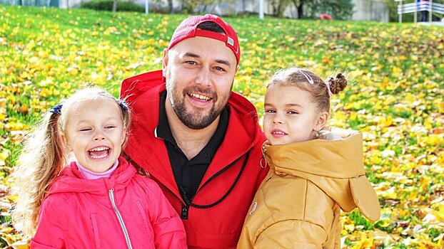 Отец 10-летней фигуристки Лебедевой: «Мне много писали, что я лишаю ребенка детства. Но я ведь тоже всю жизнь, молодость просиживаю на катке»