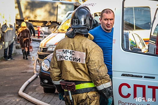 В Ростове сгорели три машины