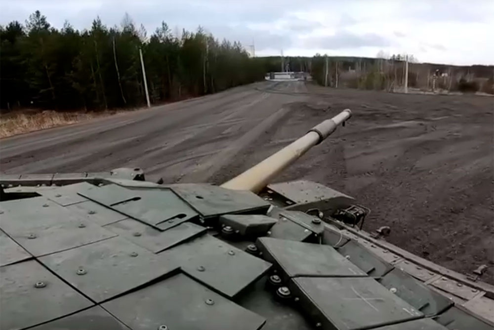 MWM: Российская армия получила усовершенствованные танки Т-90М и Т-72Б3М