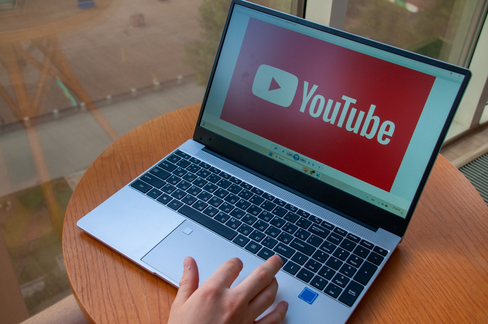Первому видео на YouTube исполнилось 20 лет