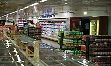 На Дальнем Востоке массово эвакуируют супермаркеты