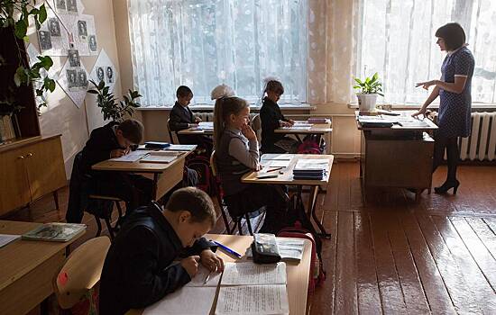 Названы школы с самыми страшными туалетами в России