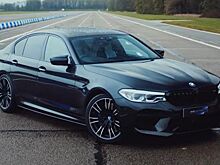 Стоковый и тюнингованный BMW M5 Competition сравнили в гонках