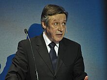 Сукачев поддержал отбывающего срок актера Ефремова