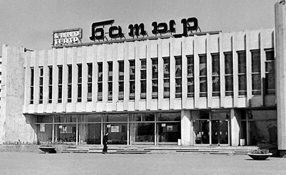 В Татарстане кинотеатры превращаются в магазины