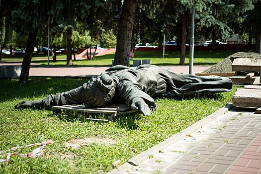 В Курске ремонтируют Георгиевский сквер