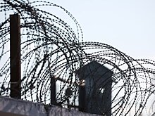 Грузовик с оружием пытался въехать на территорию колонии в Свердловской области