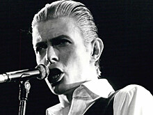 В Петербурге представят симфонии Филипа Гласса, основанные на песнях Дэвида Боуи