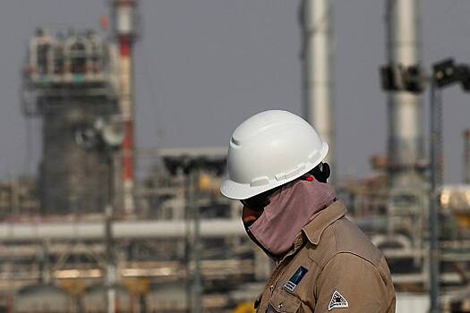 Конкурент России неожиданно повысил цены на нефть для Азии