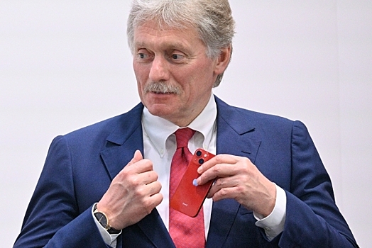 Песков заявил, что YouTube на его телефоне работает нормально