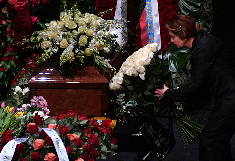 Андрей Мягков скончался у себя дома 18 февраля в возрасте 82 лет.  Актер умер от острой сердечной недостаточности.