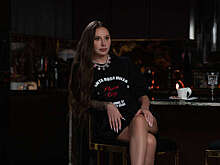 В Новосибирске на полтора часа задержали концерт Анны Асти