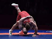 Борец греко-римского стиля Семенов открыл счет победам РФ на чемпионате Европы