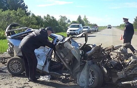 Под Алапаевском в жёстком ДТП погибли двое мужчин