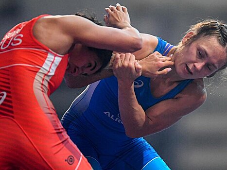 Россияне завоевали 10 золотых медалей на чемпионате Европы по борьбе