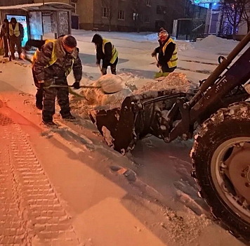 Снег ночью вывезут с 11 улиц Калуги