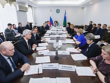 Наталья Комарова предложила ввести сертификаты дополнительного образование для детей с ОВЗ