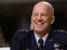 Командующий ВКС США Реймонд признался в наведении ракет украинским военным с американских спутников