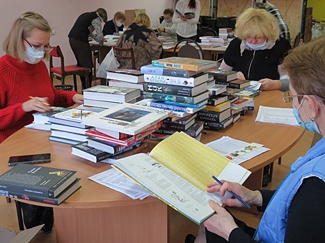   Сарапульская библиотека пополнилась на 4000 книг  