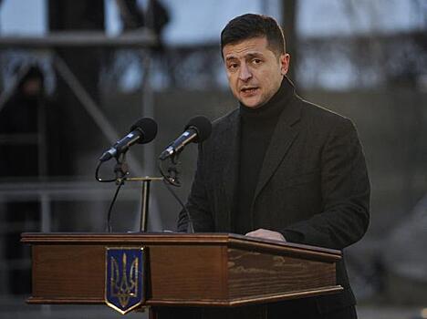 Эксперт: смена кабмина Украины - это признание Зеленским свой прежней ошибки