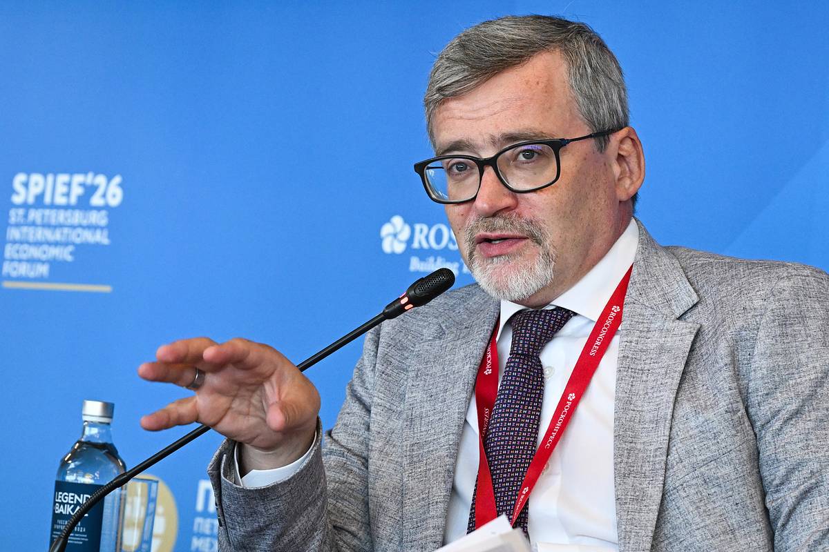Носки главы ВЦИОМ на ПМЭФ привлекли внимание журналистов