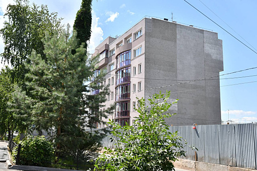 В Самаре спасли людей из горящей квартиры