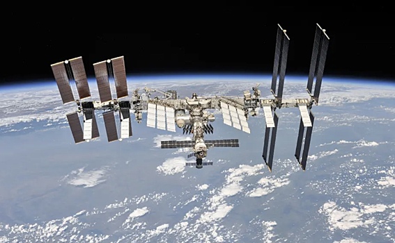 Новый российский экипаж МКС завершил первый выход в открытый космос