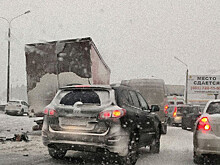 День разбитых авто: снегопад парализовал Москву