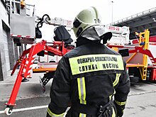 Как спасатели тушат пожары и помогают людям на высоте