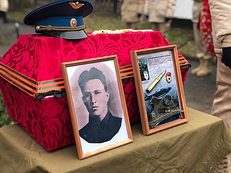 В Курске похоронили погибшего лётчика