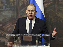 Свитер Лаврова с переговоров на Аляске стал главной темой в соцсетях. Почему о нём все говорят