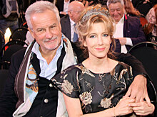 Ястржембский ушел от супруги к женщине помоложе