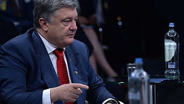Порошенко высказался о возможном дефолте на Украине
