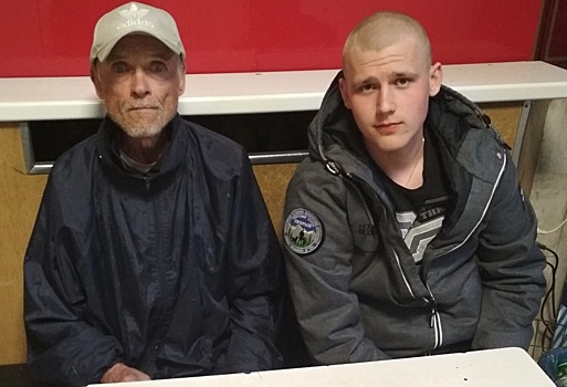 «Сидел на обочине дороги»: в Екатеринбурге нашли дедушку-инвалида, который ушел из больницы