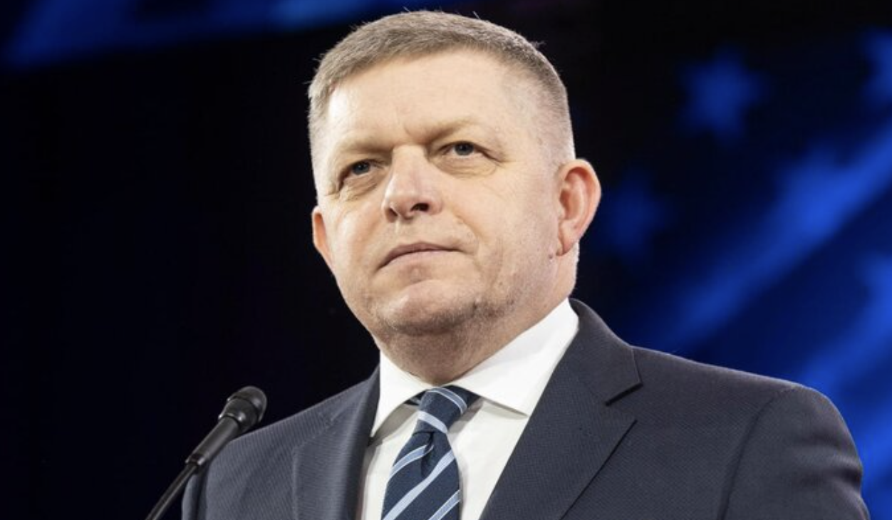 Фицо неожиданно смягчил отношение к Зеленскому