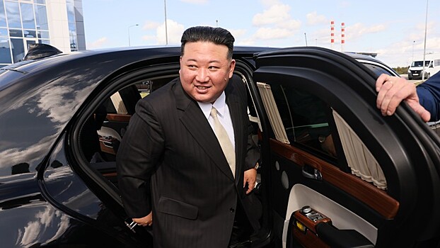 Путин показал Ким Чен Ыну российский автомобиль «Аурус»