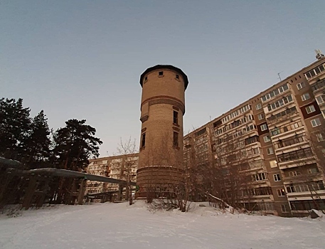 «Готов признать своё поражение». Житель Екатеринбурга продал водонапорную башню, в которую вложил все силы и деньги