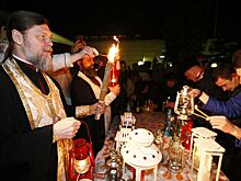 Краснодар первым в России принял благодатный огонь из Иерусалима