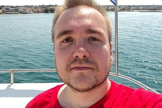 Блогера из РФ задержали в Греции из-за сообщений о минировании
