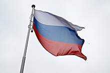 СМИ: Неизвестный поднял флаг России над Рейхстагом с помощью дрона
