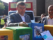 Сохранить природу: Александр Ищенко принял участие в акции по сбору макулатуры