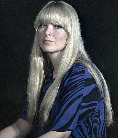  Марина Влади в 1969 году