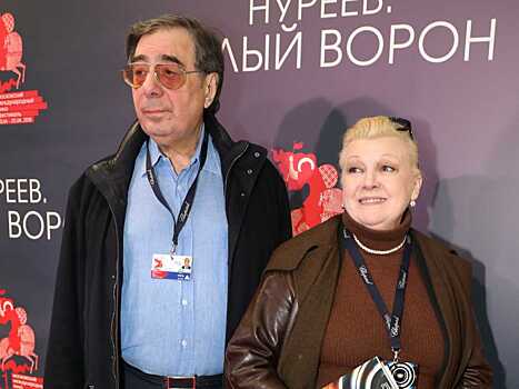 Дрожжину и Цивина прогнали с похорон артиста