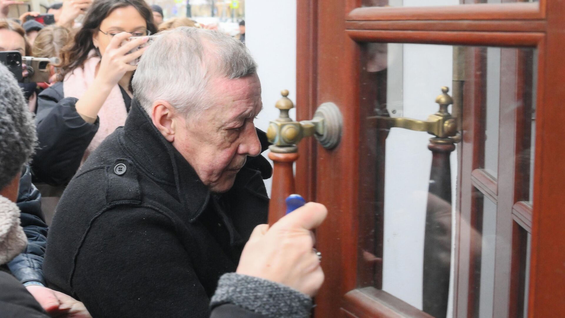 Ефремов рассказал, будет ли восстанавливать водительские права