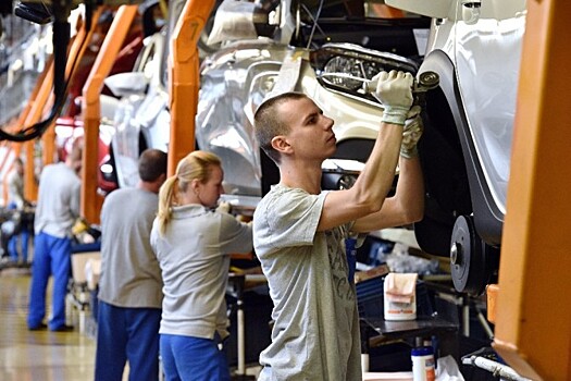 АвтоВАЗ сокращает штат сотрудников седьмой год подряд