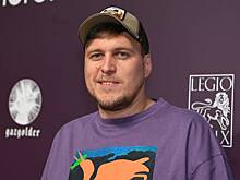 Уехавший в США комик посмеялся над изгнанием из России юмориста Сабурова