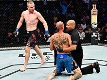 UFC 274: Чарльз Оливейра — Джастин Гэтжи, Дональд Серроне — Джо Лозон, видео боя Серроне — Гэтжи