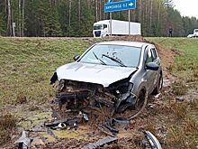 Машина в хлам: костромич попал в страшную аварию на трассе